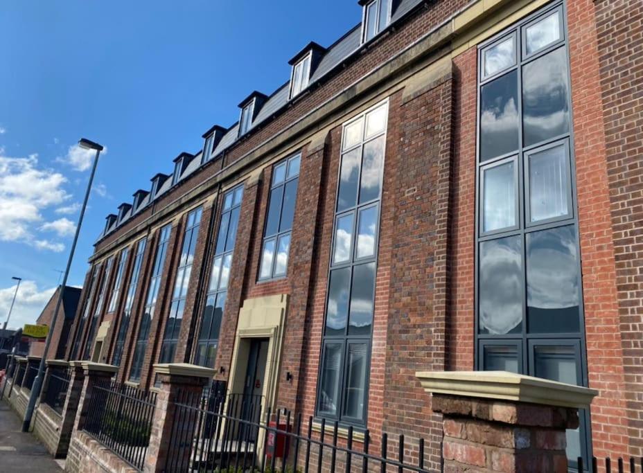 No5 At 53 - 2 Bed Apartment In Leek, Staffs Peak District ภายนอก รูปภาพ